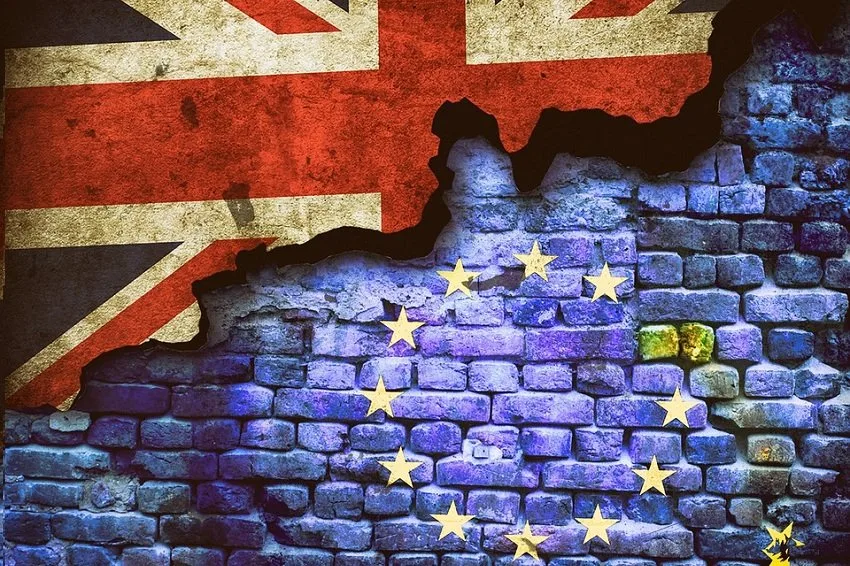 Eldőlt: Ekkor léphet ki Anglia az EU-ból
