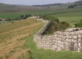 Hadrian's_wall_