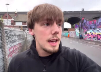 Az amerikai YouTuber, 'It'sJPS' azt mondta, hogy 'megölte volna', ha még egy órát kellene Birminghamben töltenie.